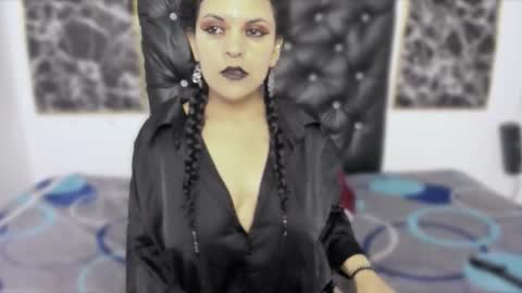 Snapshot of scarlett_w0lf chatting on November 12, 2:39 pm Scarlett online show from November 12, 2:39 pm