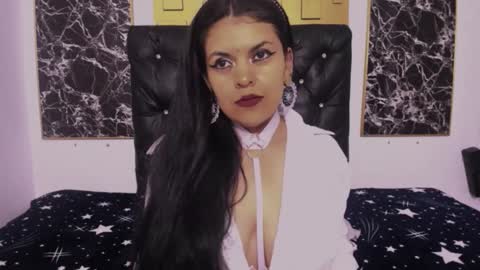 Snapshot of scarlett_w0lf chatting on February 25, 3:32 pm Scarlett online show from February 25, 3:32 pm