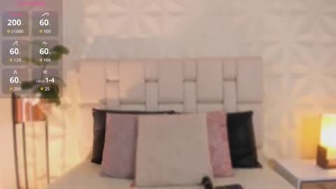     online show from October 31, 12:06 pm