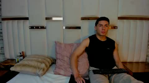 Scarlett and Lucas online show from January 15, 8:23 pm