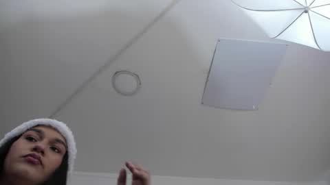 ScarlettCan online show from November 27, 1:35 pm