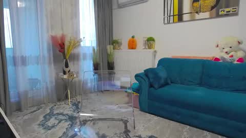 Scarlett online show from October 9, 5:05 am