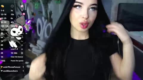 scarlettjakobs online show from December 4, 7:06 am