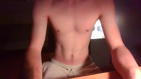 Snapshot of scarlettjoehandjob chatting on January 18, 12:02 am scarlettjoehandjob online show from January 18, 12:02 am