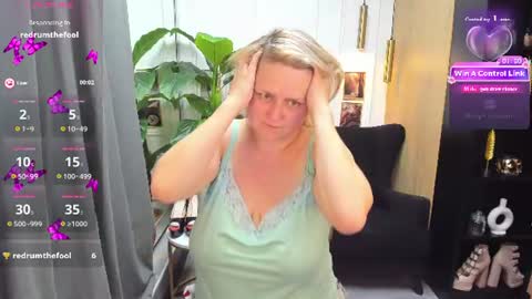 Snapshot of scarlettsoft chatting on June 29, 5:46 am Scarlett online show from June 29, 5:46 am