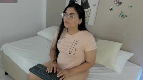 Snapshot of scarlettwhitmore chatting on September 28, 3:12 am Scarlett Whitmore online show from September 28, 3:12 am