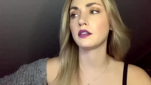 Snapshot of scarlettxblonde chatting on May 8, 3:28 pm ScarlettxBlonde online show from May 8, 3:28 pm