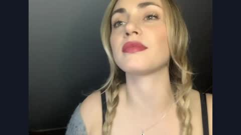 Snapshot of scarlettxblonde chatting on May 15, 8:38 pm ScarlettxBlonde online show from May 15, 8:38 pm