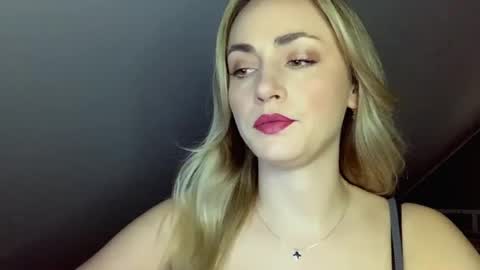Snapshot of scarlettxblonde chatting on May 16, 2:16 pm ScarlettxBlonde online show from May 16, 2:16 pm