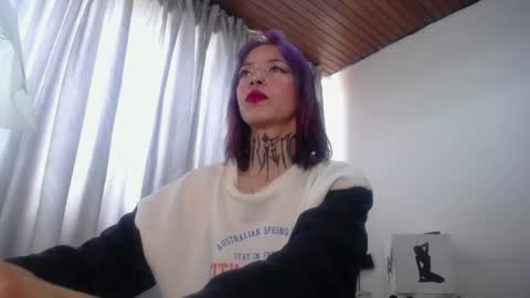 Snapshot of scarllett_bdsm chatting on May 5, 4:48 pm Scarllett online show from May 5, 4:48 pm