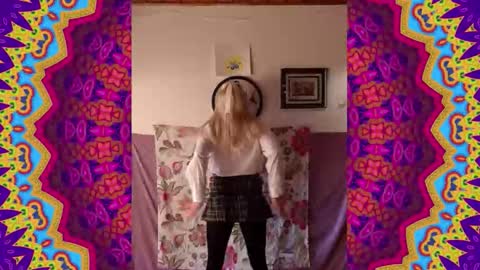 sch00lgirlass online show from February 13, 7:10 pm