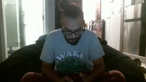 Snapshot of schemin10248 chatting on October 1, 8:42 am schemin10248 online show from October 1, 8:42 am