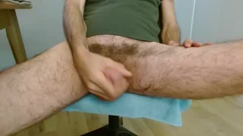 schnaebi13 online show from April 4, 2:14 pm