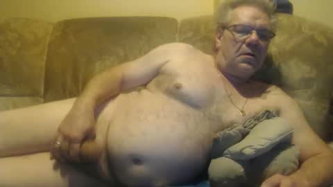 schnapper11 online show from January 3, 11:01 pm