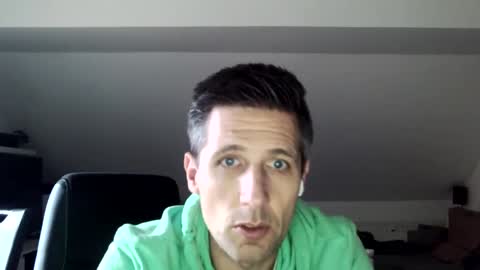 Snapshot of schnuckigeil chatting on December 3, 1:54 pm Dildomen online show from December 3, 1:54 pm