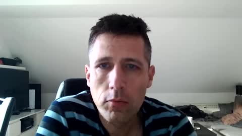 Snapshot of schnuckigeil chatting on February 20, 8:17 am Dildomen online show from February 20, 8:17 am