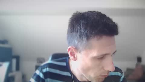 Snapshot of schnuckigeil chatting on March 6, 12:19 pm Dildomen online show from March 6, 12:19 pm