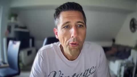 Snapshot of schnuckigeil chatting on September 10, 10:59 am Dildomen online show from September 10, 10:59 am