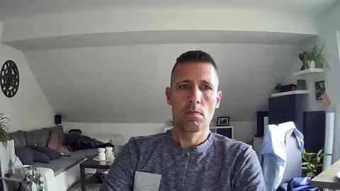 Snapshot of schnuckigeil chatting on September 27, 7:35 am Dildomen online show from September 27, 7:35 am