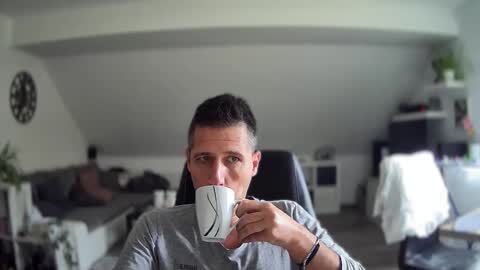 Snapshot of schnuckigeil chatting on October 22, 11:32 am Dildomen online show from October 22, 11:32 am