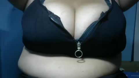 mai latina online show from March 1, 12:29 pm