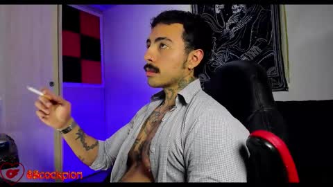 Alejandro help me to reach 200 thumps up online show from November 23, 3:17 am