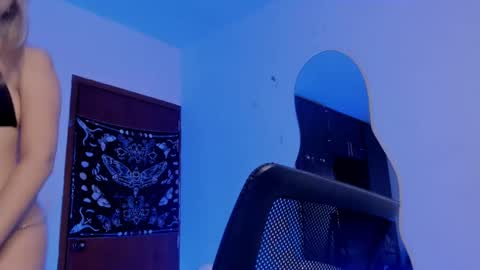 Goddess online show from December 4, 6:27 pm