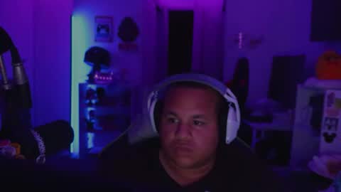 Snapshot of scorpion_boo chatting on October 24, 3:25 am scorpion online show from October 24, 3:25 am