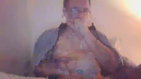 scotchwhieskie online show from December 22, 11:41 pm