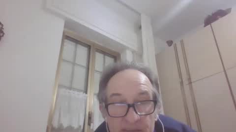 scotchwhieskie online show from March 3, 7:06 pm