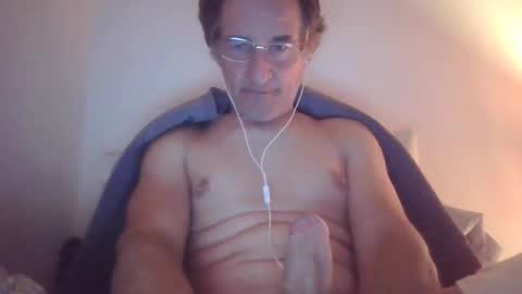 scotchwhieskie online show from October 10, 10:31 pm