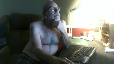 Snapshot of scotsman_62 chatting on June 28, 7:36 am scotsman_62 online show from June 28, 7:36 am