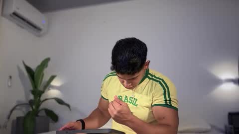 Andrew Flintt online show from January 14, 11:38 am