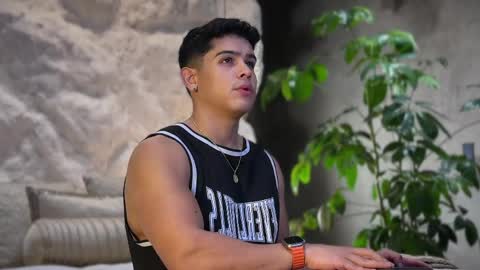 Andrew Flintt online show from April 11, 3:22 am