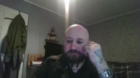 Snapshot of scottish_alien chatting on April 1, 1:41 pm Richard James online show from April 1, 1:41 pm