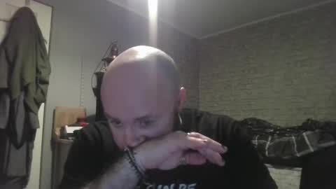 Snapshot of scottish_alien chatting on April 4, 4:11 am Richard James online show from April 4, 4:11 am