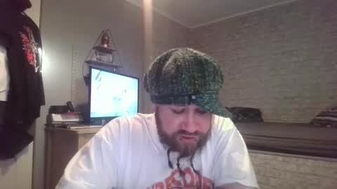 Snapshot of scottish_alien chatting on April 26, 6:27 pm Richard James online show from April 26, 6:27 pm