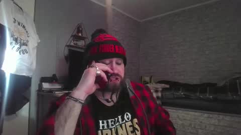 Snapshot of scottish_alien chatting on April 29, 5:30 pm Richard James online show from April 29, 5:30 pm