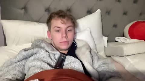 Snapshot of scottish_twink01 chatting on January 6, 4:26 am danny online show from January 6, 4:26 am