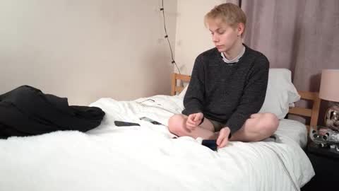 danny online show from December 2, 4:57 pm