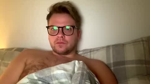 Snapshot of scottishboy6890 chatting on February 11, 12:17 am scottishboy6890 online show from February 11, 12:17 am