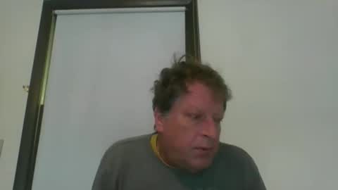 Snapshot of scottpbi52 chatting on May 17, 12:12 pm scottpbi52 online show from May 17, 12:12 pm