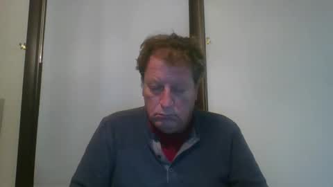 Snapshot of scottpbi52 chatting on May 23, 2:50 am scottpbi52 online show from May 23, 2:50 am
