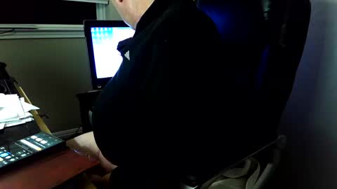 Snapshot of scottsindeep chatting on March 28, 10:37 am Scottsindeep online show from March 28, 10:37 am