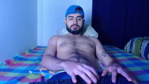 Snapshot of scotty_velvet chatting on April 23, 2:24 am scotty_velvet online show from April 23, 2:24 am