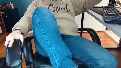 Dadbodtactics online show from November 1, 4:42 pm