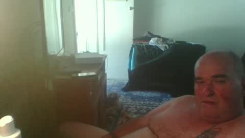 Snapshot of scottyj2007 chatting on February 10, 6:42 am scottyj2007 online show from February 10, 6:42 am