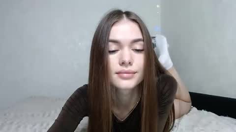 scratc_h online show from December 10, 8:05 pm