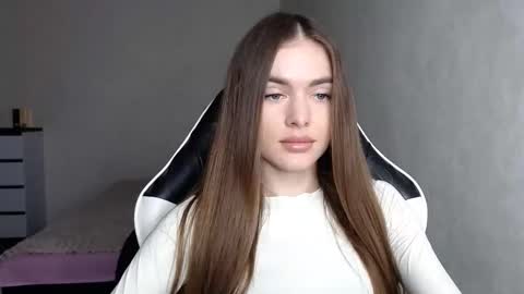 scratc_h online show from October 17, 1:03 pm