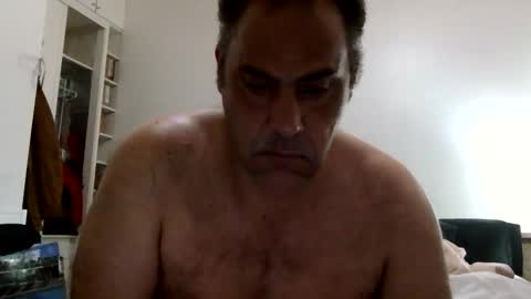 Snapshot of scubi007 chatting on October 1, 9:43 pm scubi007 online show from October 1, 9:43 pm